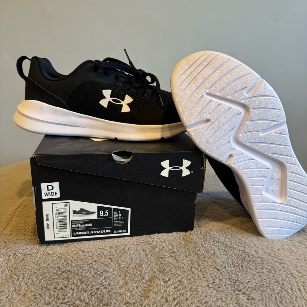 Under Armour UA Essentail D Wide